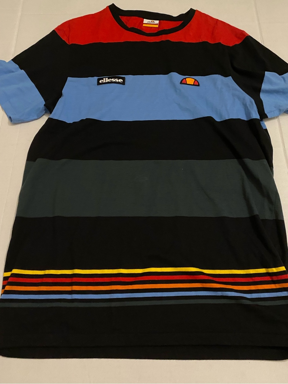 Ellesse Black Red Blue Striped Crew Neck T-Shirt 21” armpit Unisex